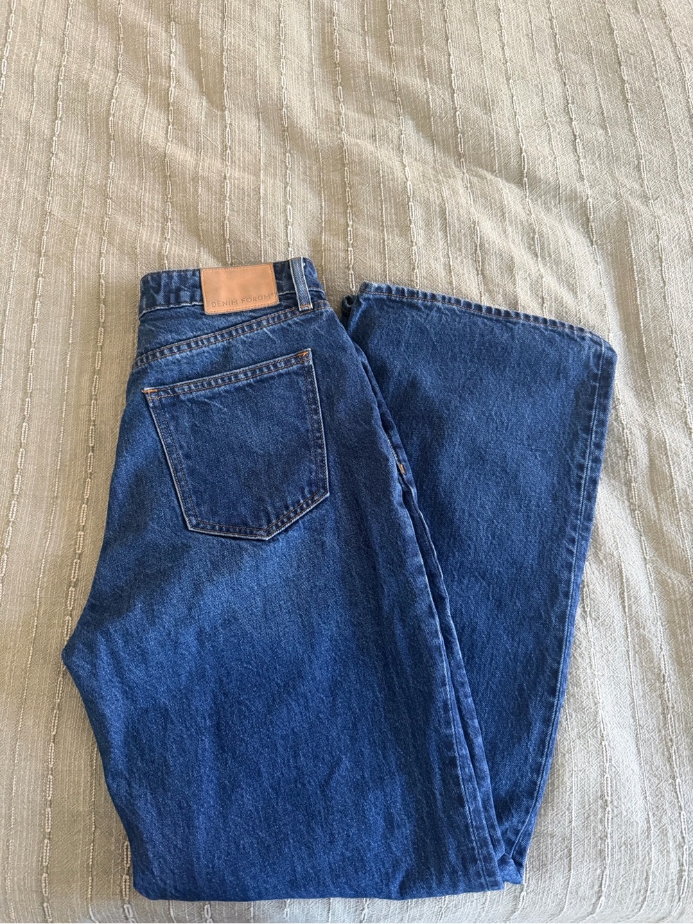 Denim Forum The Farrah Curve-Fit Hi-Rise Wide